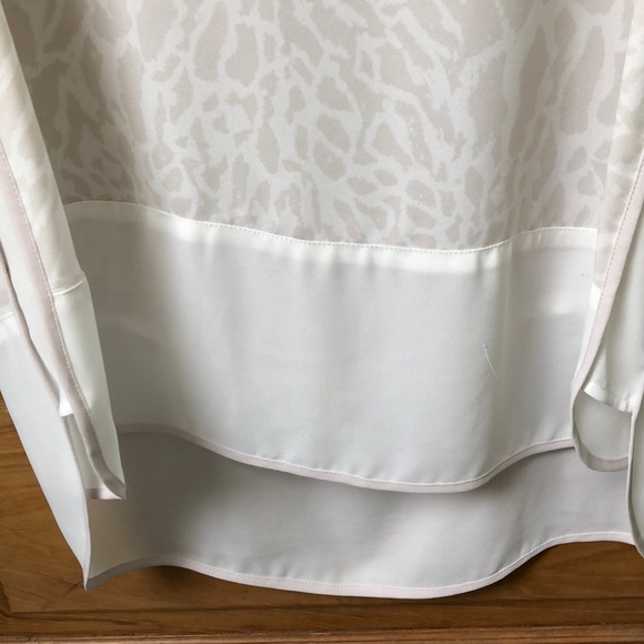 LOFT Sleeveless Top Size Medium - Picture 4 of 5